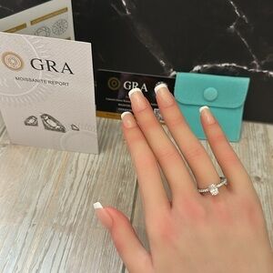 New 1CT Oval Moissanite wedding engagement  ring